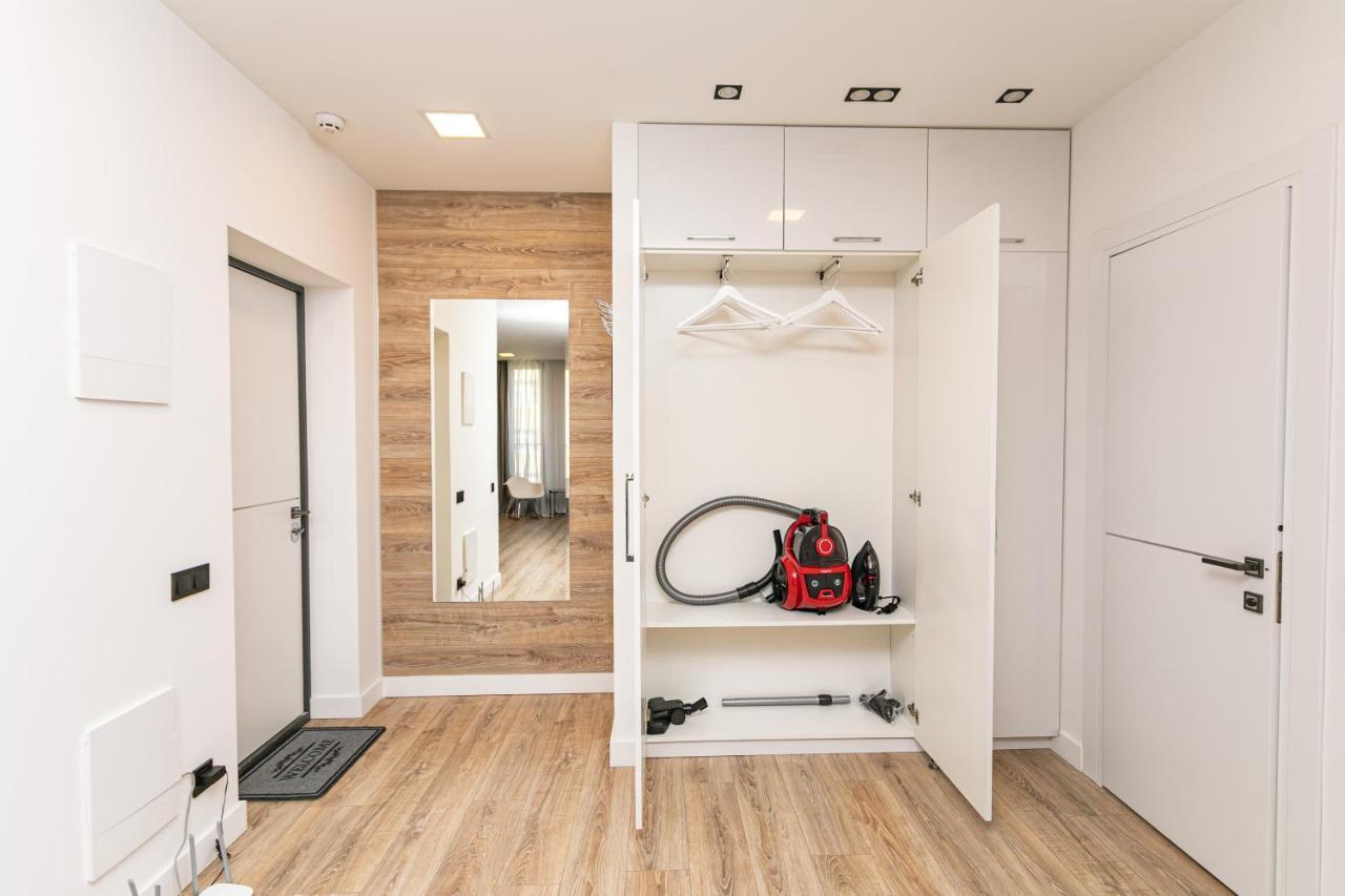 Petrovdom 190-199-216 In Spacious Apartments At Rc New York Concept House Kiew Exterior foto